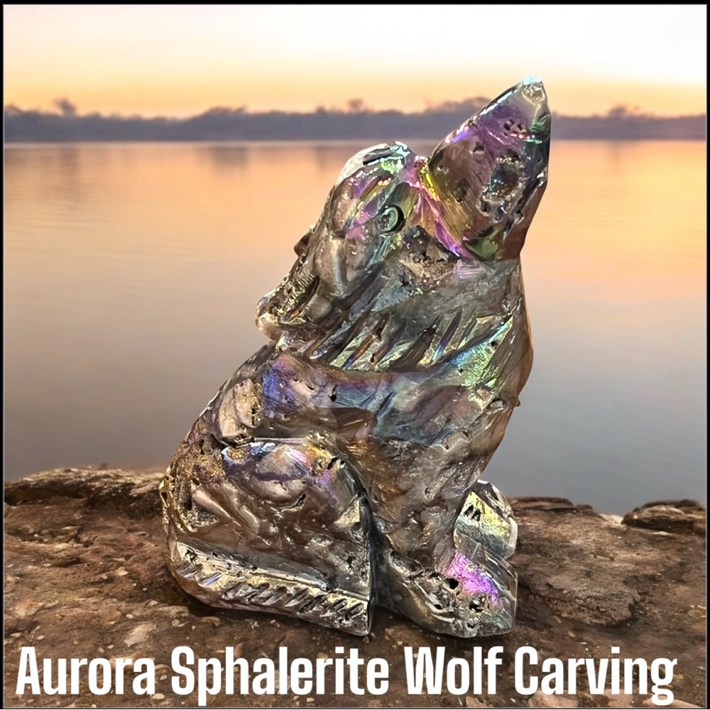 Aurora Sphalerite Wolf 🐺 Crystal Gemstone Carving NWOT